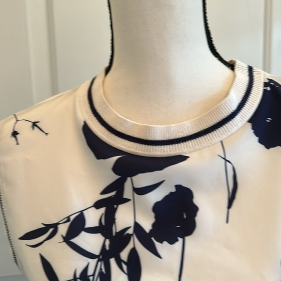 Ted Baker - Miha bluebell blue & white sleeveless shirt- Size 2 - Picture 6 of 10